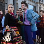 На фото: прически —  в стиле стиляг из культового фильма «Стиляги»