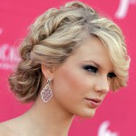 Прически на средние волосы в стиле Пин Ап — фото новинки сезона