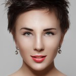 Прическа — Умеренный хаос для смелых девушек