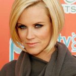 Градуированное  каре без челки.