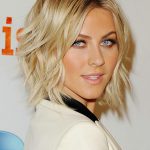 Градуированное каре с ассиметричной челкой для удлиненного лица.