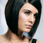 Коротка объемная стрижка — стрижка каре.