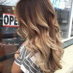 Прически с кудрями – тренды 2017