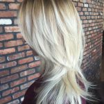 4-blonde-layered-hair-with-root-fade