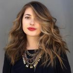 18-long-wavy-hairstyle-for-full-faces