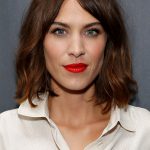 Alexa-Chung-wavy-hairstyles