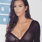 Kim-Kardashian-wet-effect-hairstyles-2017-summer