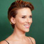 Scarlett-Johansson-short-summer-hairstyles
