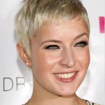 cropped-short-summer-pixie-hairstyles