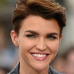 short-summer-pixie-hairstyles