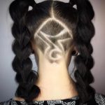 Женские стрижки с выбритым виском 7