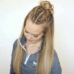 Прически пучок с мальвинкой 2017