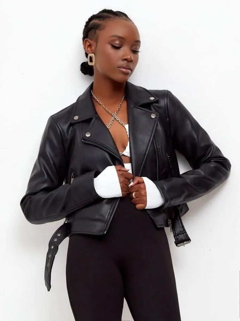 Кожа на пике: какие кожаные вещи останутся актуальными минимум на три сезона