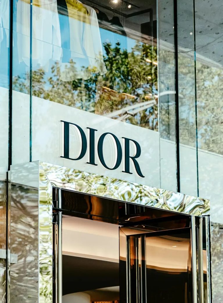 Европейский ритейл класса люкс: бутик как стратегическое медиа